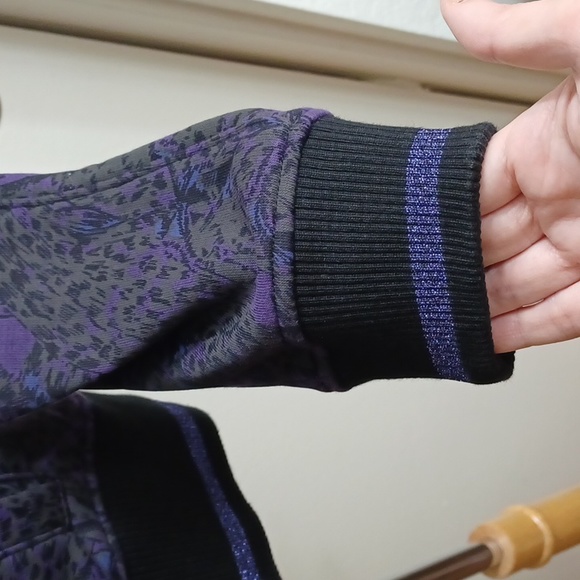 Puma zipper jacket/ size Large - Picture 4 of 5